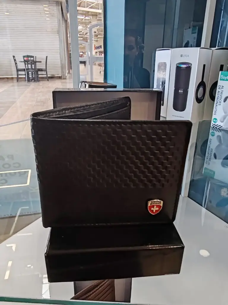 Cartera Swiss Knight Serie 208  Negro